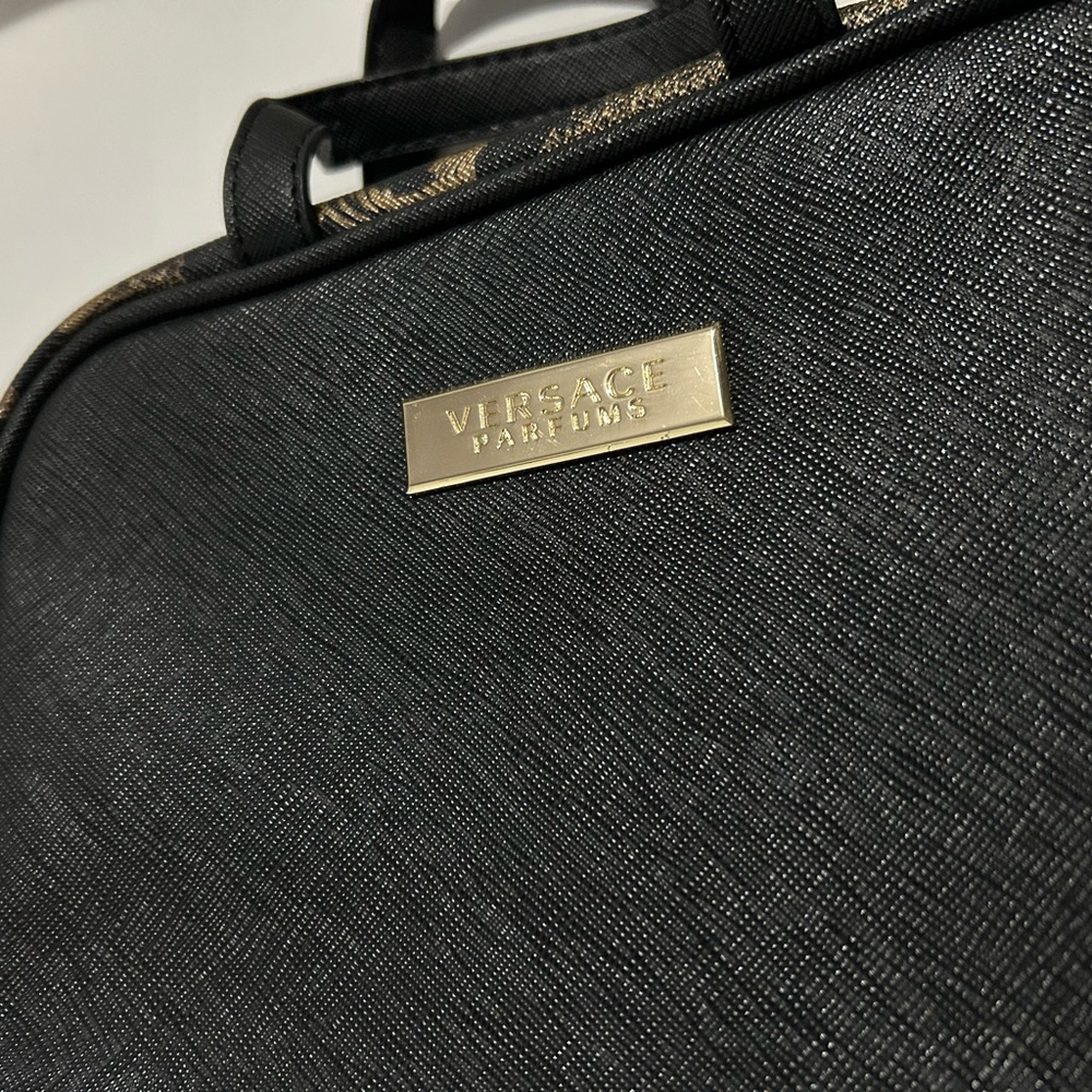Versace makeup case - Picture 5 of 6